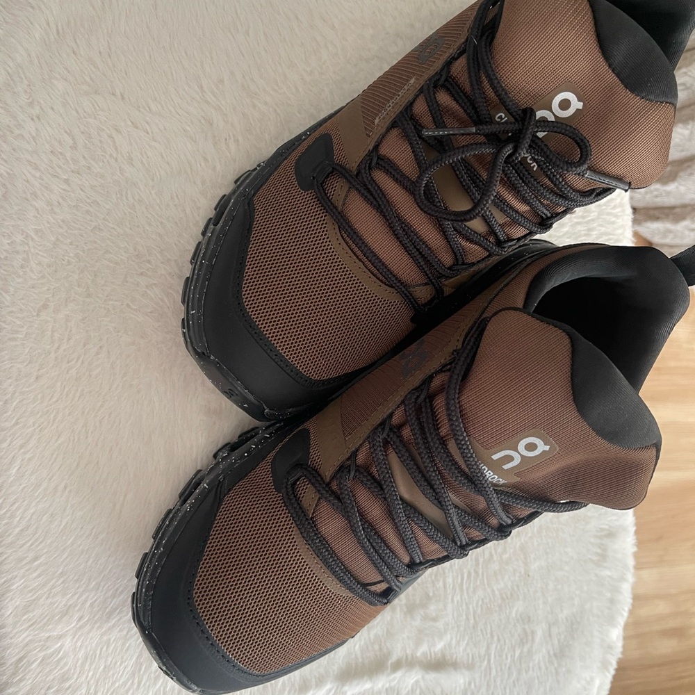 REI Men's Brown and Black Athletic Shoes